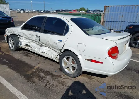 2001 Nissan Maxima Gle z USA, uszkodzony, nr VIN JN1CA31DX1T604610